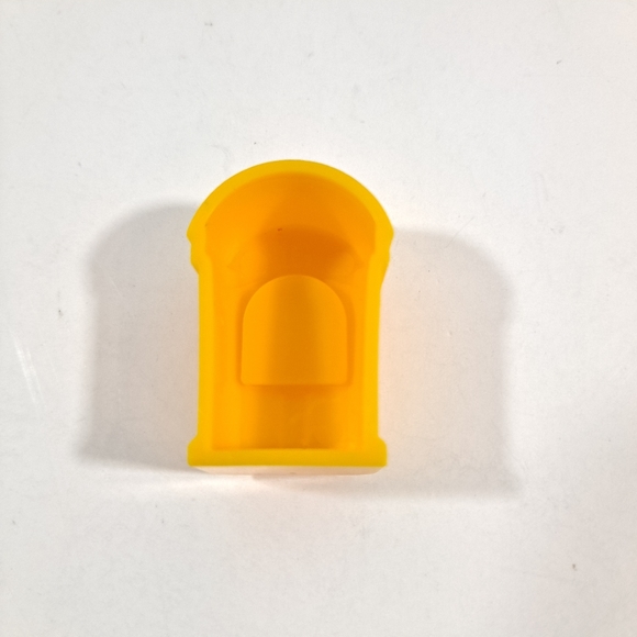 Monopoly Junior Ticket Booths Replacement Yellow 2005 Hasbro Set Of 12 - Picture 4 of 4